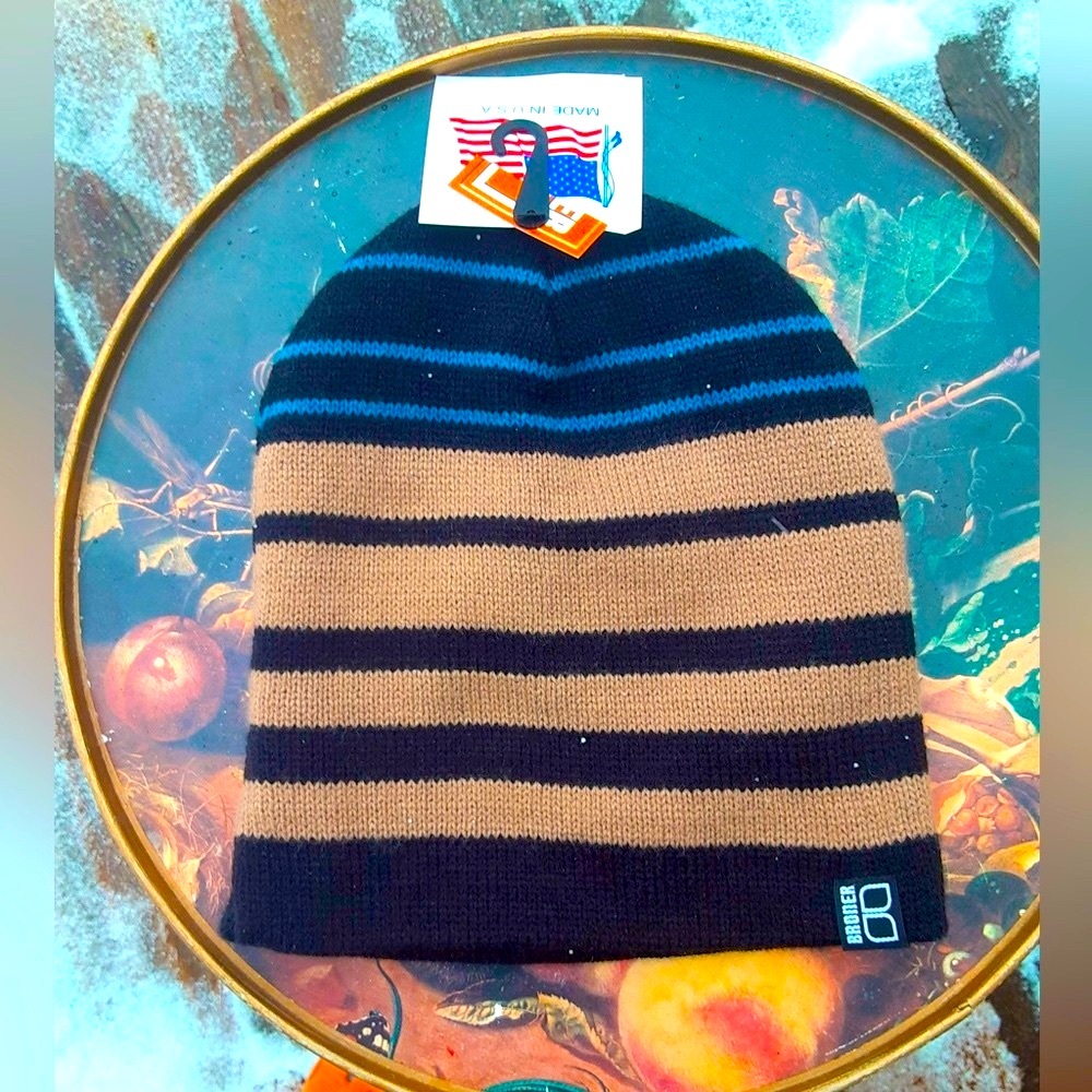 New with tags Broner beanie
